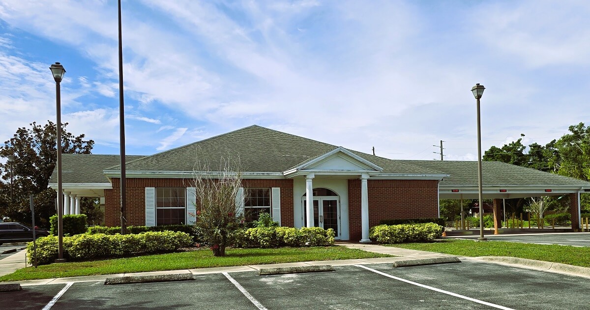 A beautiful lakefront home in Lake Placid, Florida, awaiting inspection